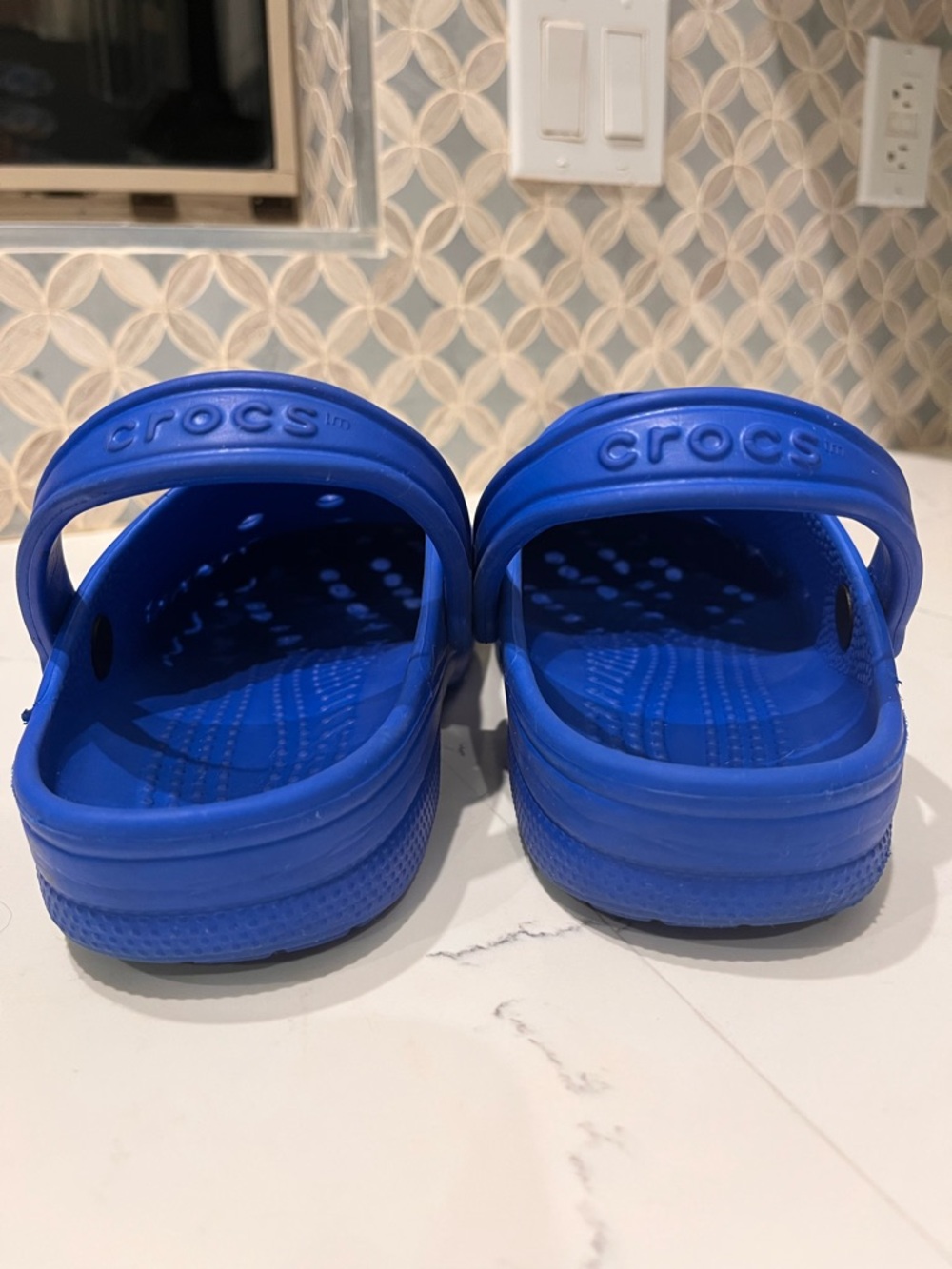 Crocs Baya Classic Clogs in Bright Blue Women's Size 8 - Picture 6 of 11